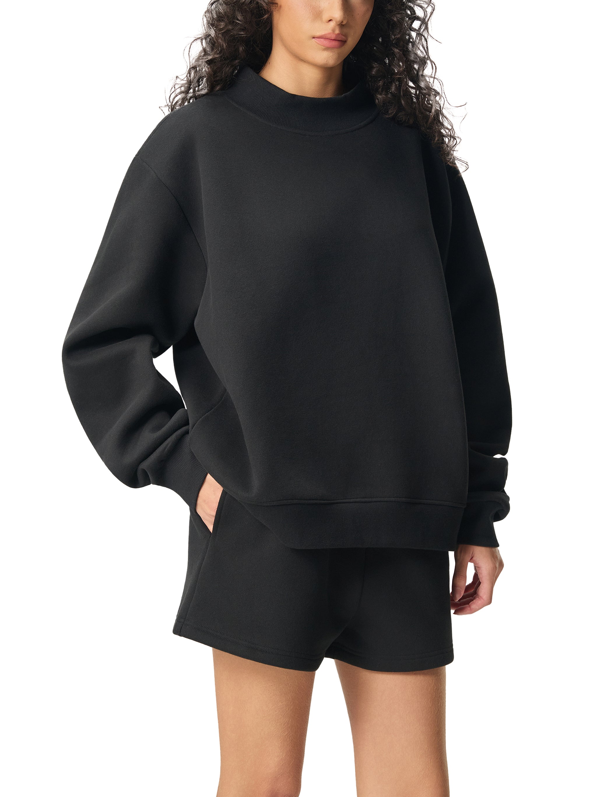 Essential Mock-Neck Fleece Crew